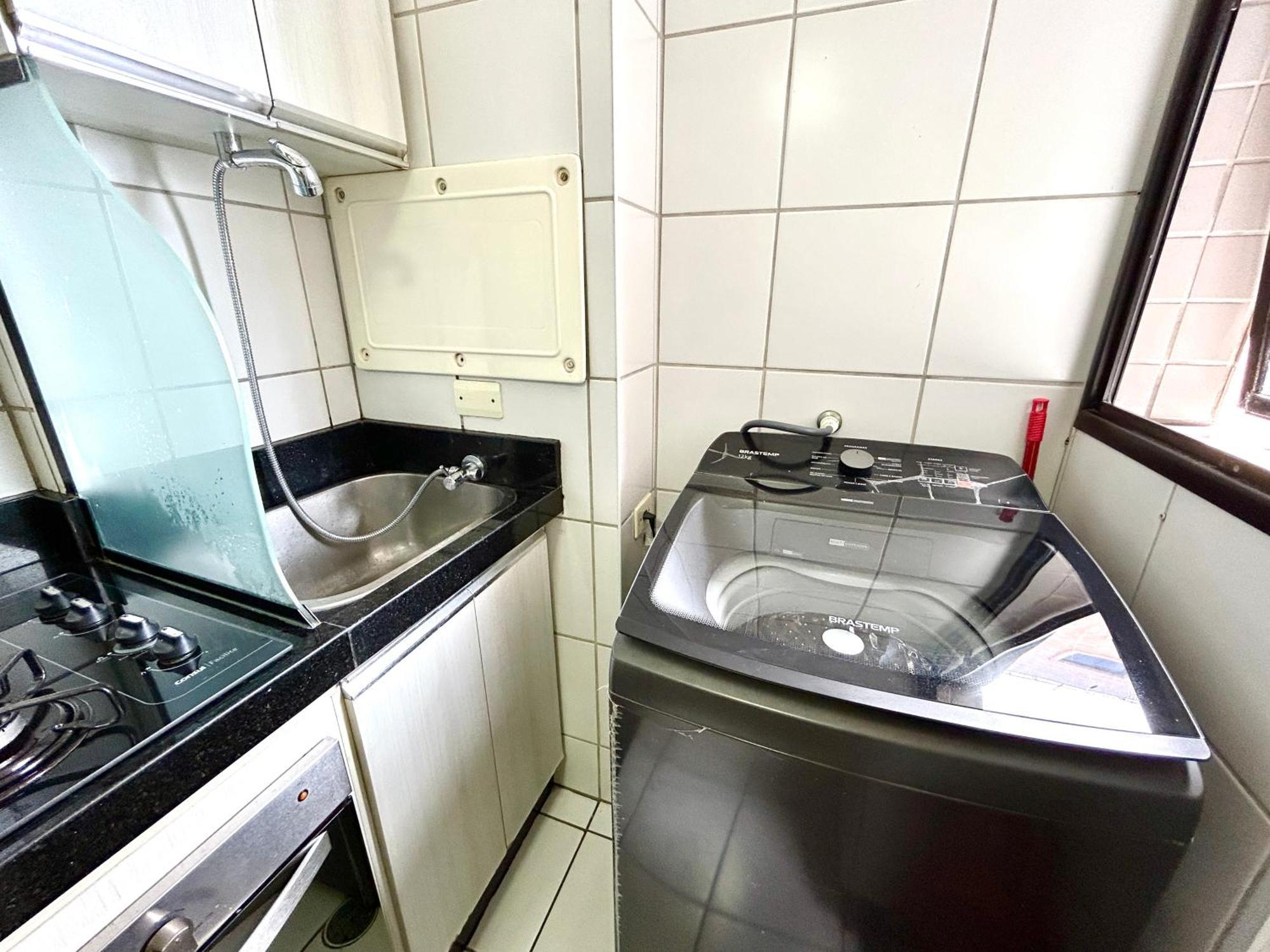 Beira Mar De Pajuçara / Apartamento *